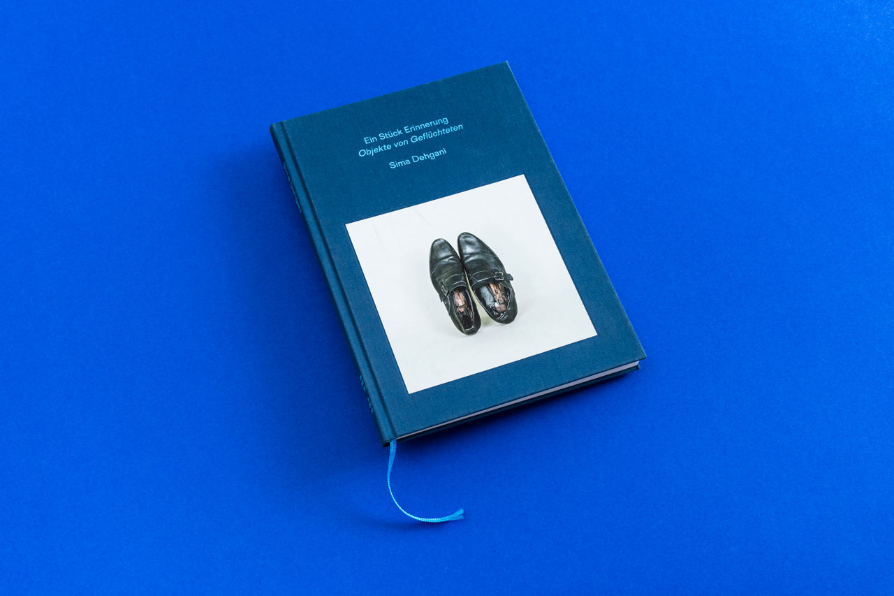 OBJEKTE VON GEFLÜCHTETEN, BOOK